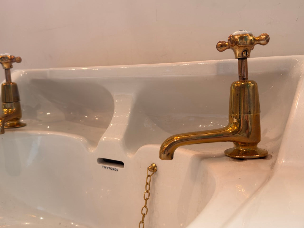 Deco Basin and Pedestal by Twyfords C.1930