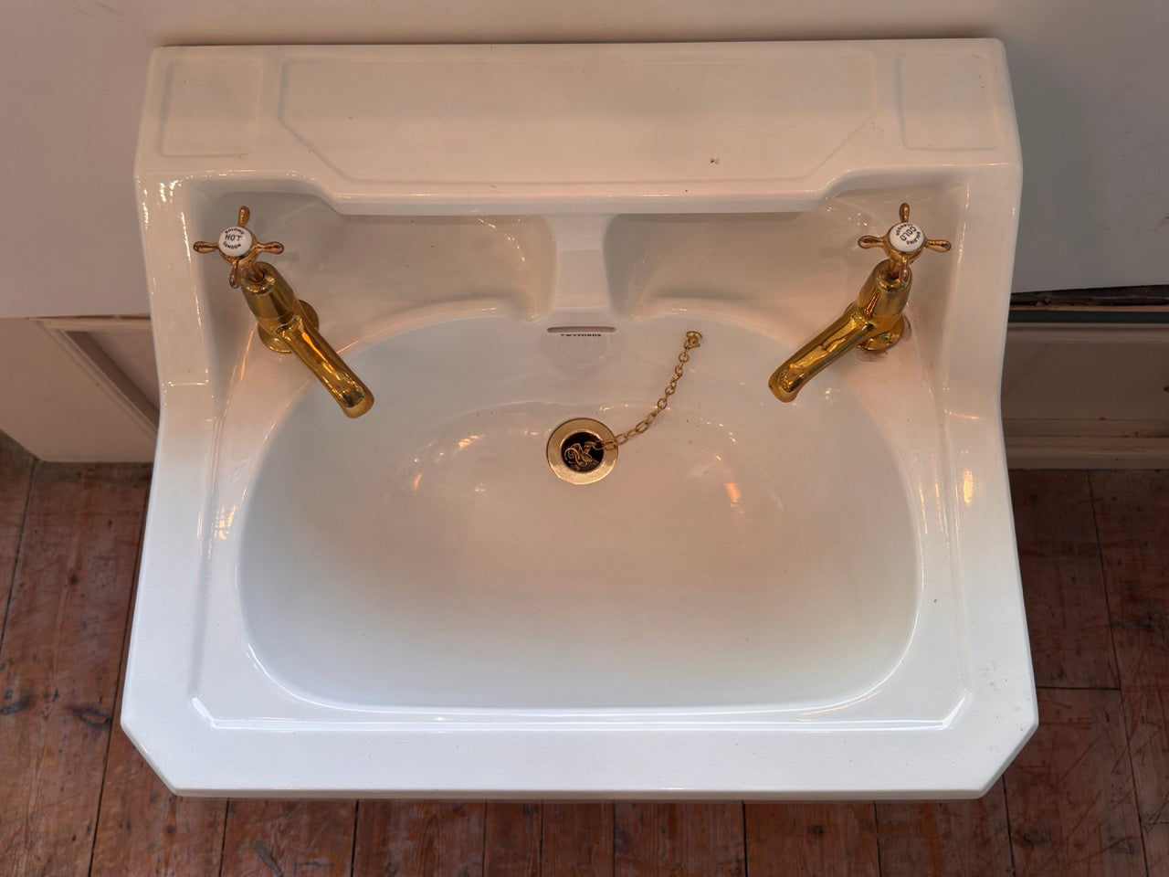Deco Basin and Pedestal by Twyfords C.1930