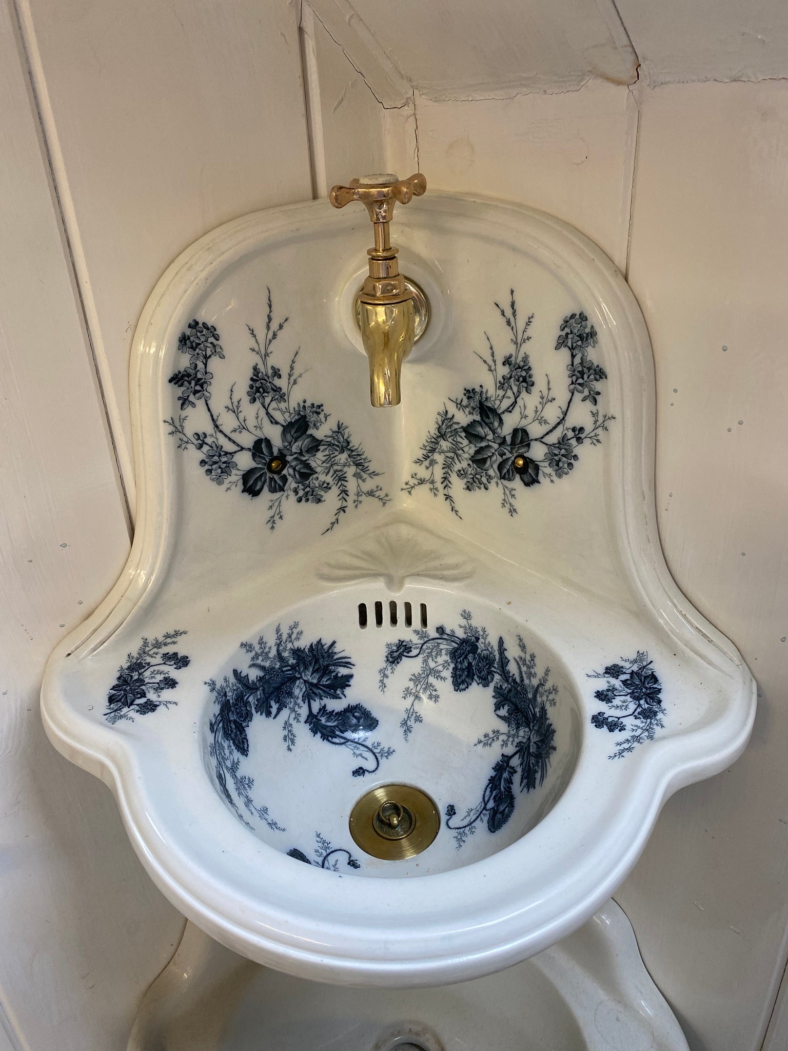 Rare Small Johnson Bros. Victorian Corner Basin C.1890 Decorated with Blue Transfers.