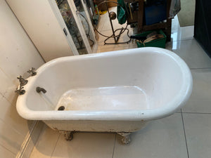 Small American Plunger Bath C.1900 by J L Mott of New York