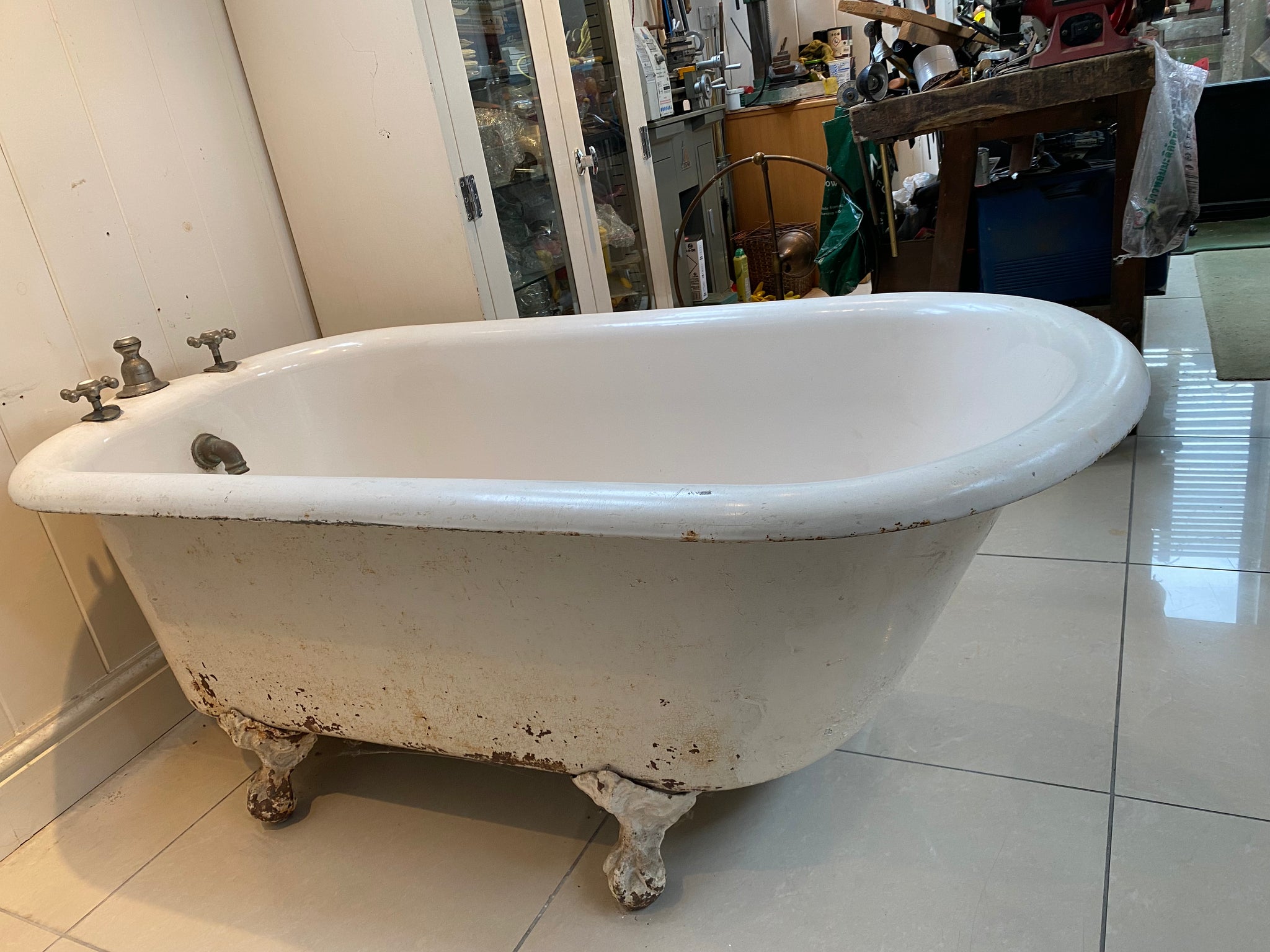 Small American Plunger Bath C.1900 by J L Mott of New York