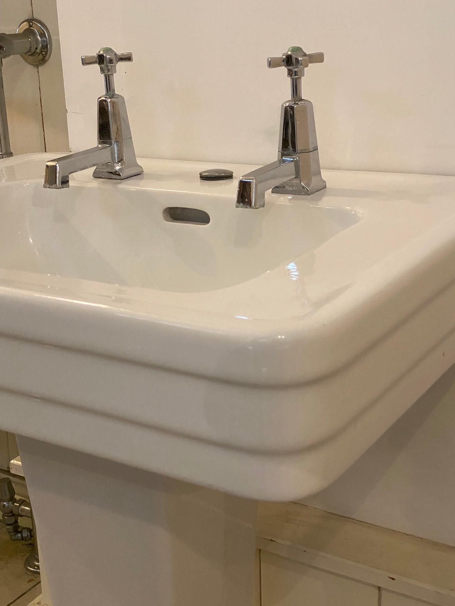 Art Deco Basin and Pedestal by Jacob Delafon, Paris C.1930