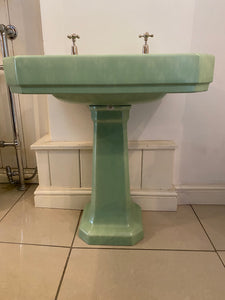 Art Deco Basin & Pedestal in a Marbled/Sponged Pea Green Glaze C.1930
