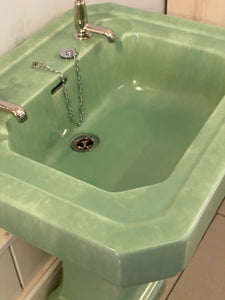 Art Deco Basin & Pedestal in a Marbled/Sponged Pea Green Glaze C.1930