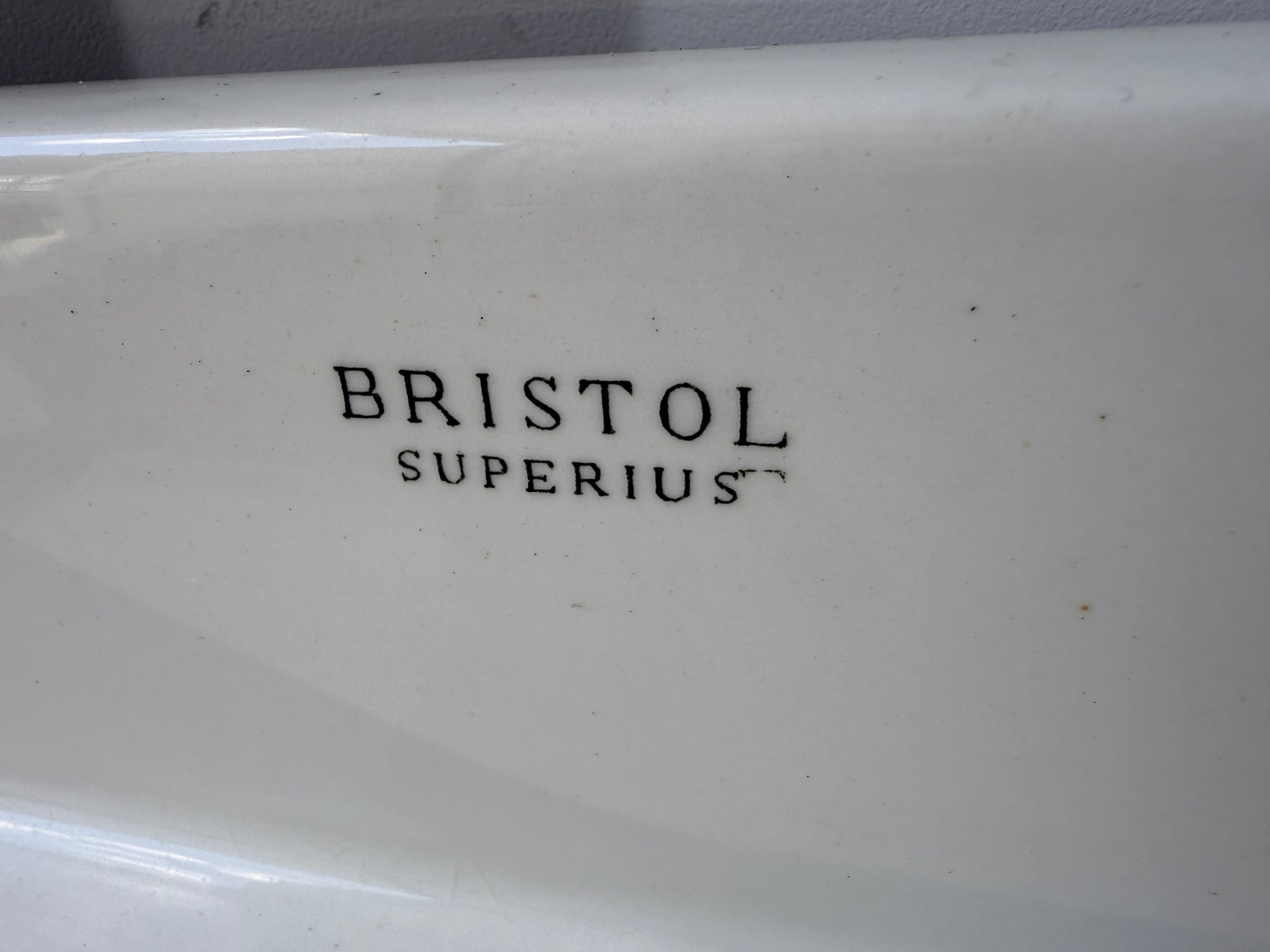 The "SUPERIUS" Basin and Pedestal by BRISTOL C.1930