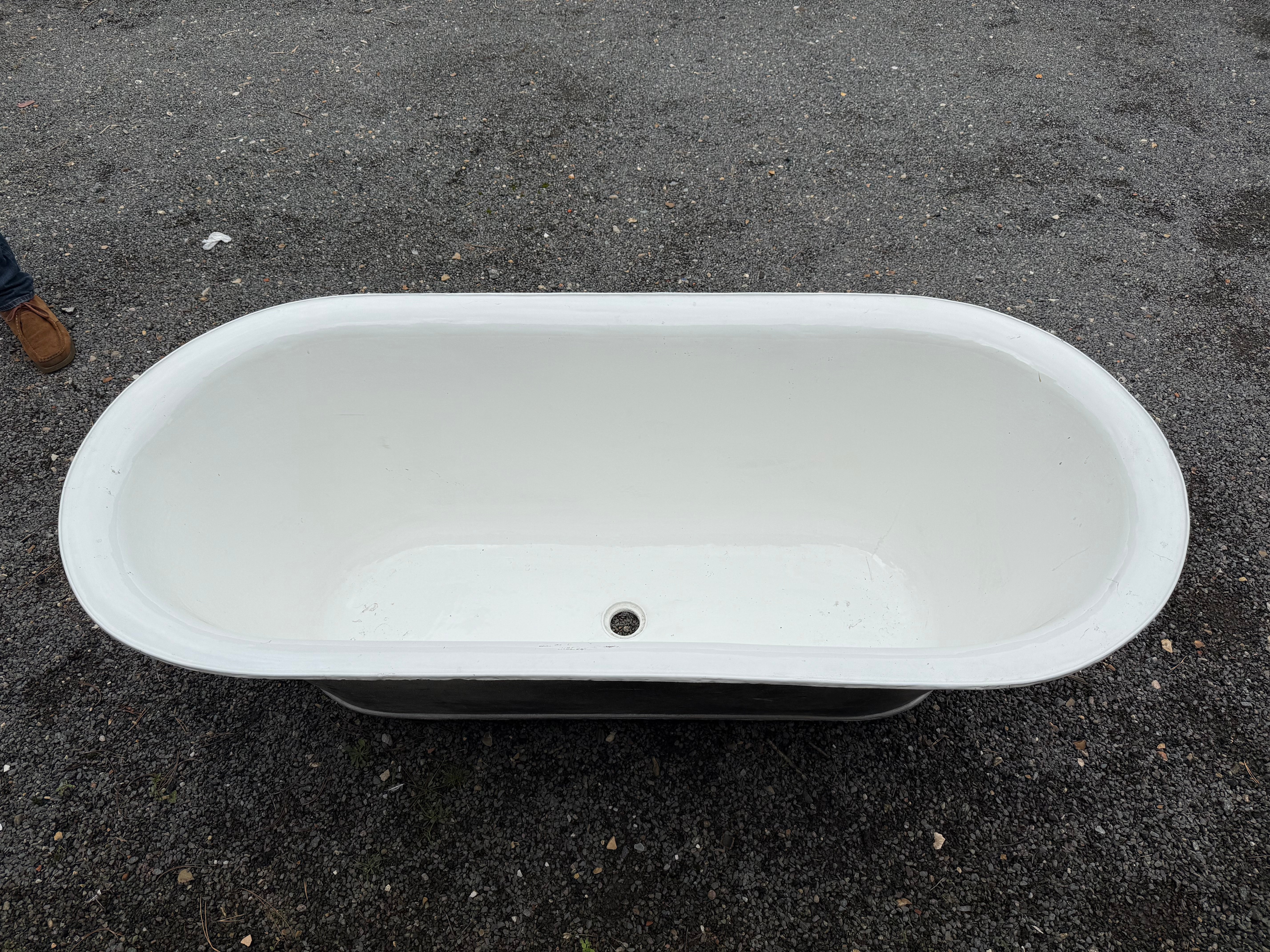 Rare Cast Iron A1 Rogeat et Cie Bath A Lyon C.1900